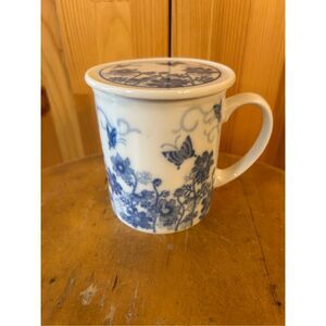 Vintage Windward Training Co Japan Blue & White Floral Coffee Cup Mug W/Cover Li